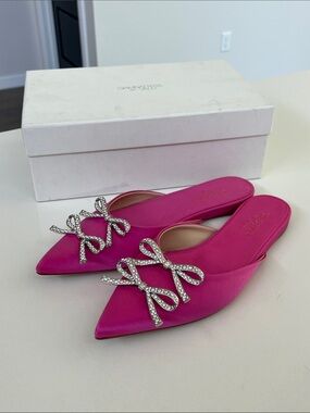 Giambattista Valli crystal bow hot pink satin pointed toe flats slip on mules